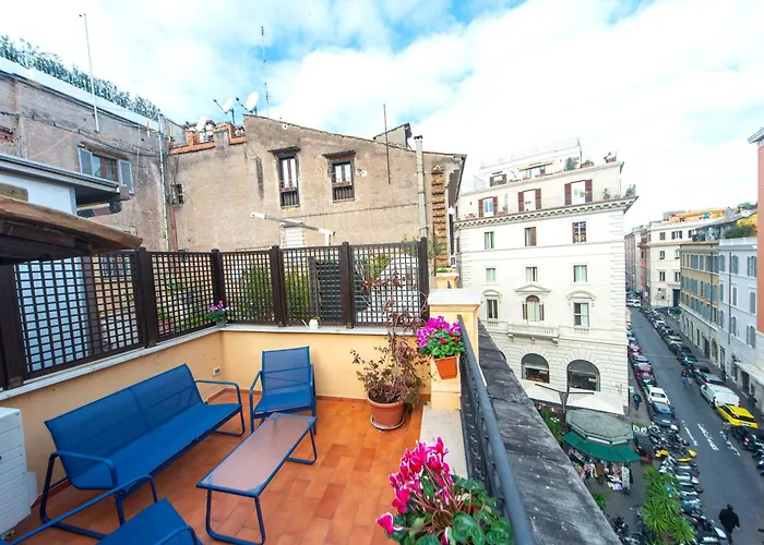 Saint Louis Penthouse, Cozy Little Next To Pantheon Roma